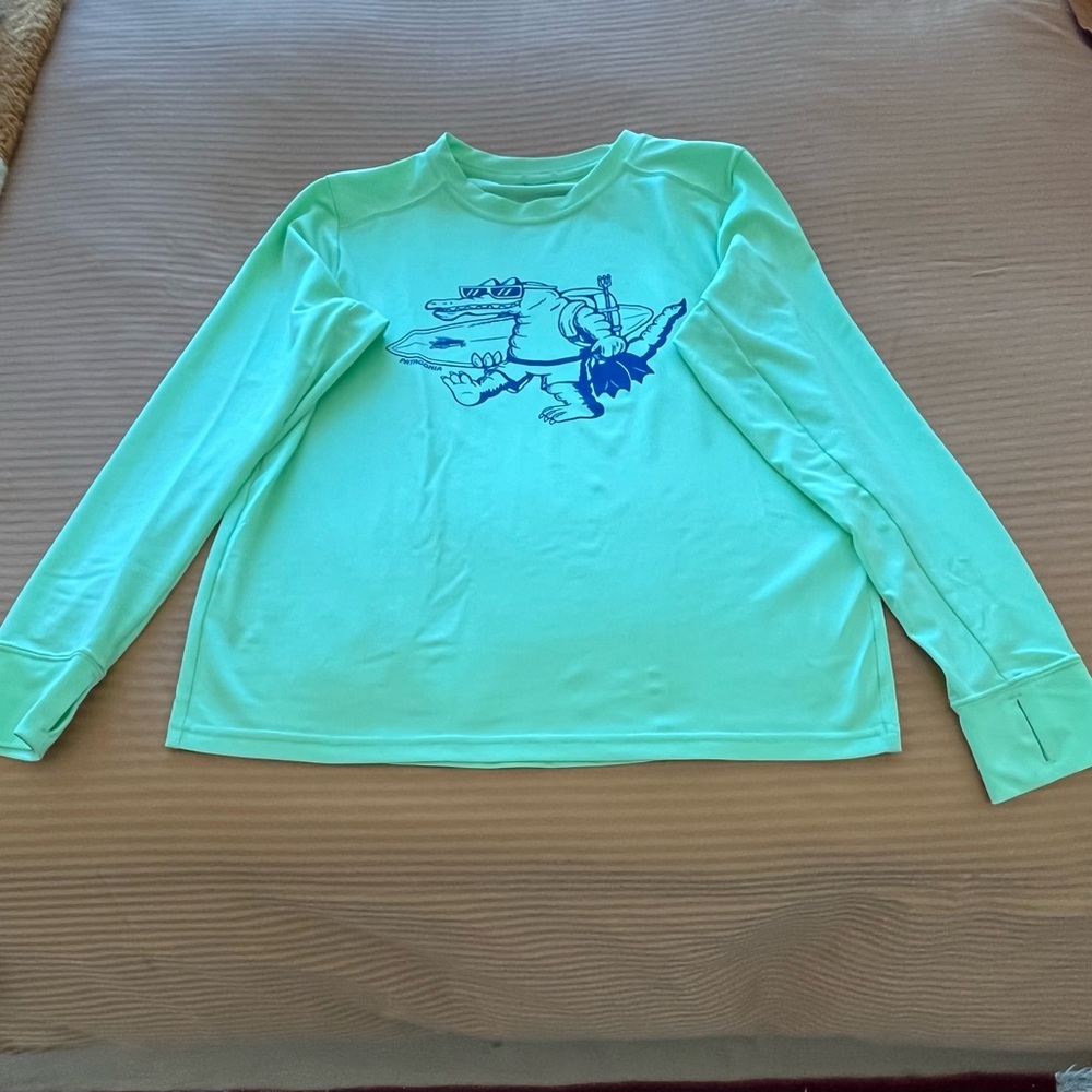 Patagonia NWOT T-shirt Boys Size XL